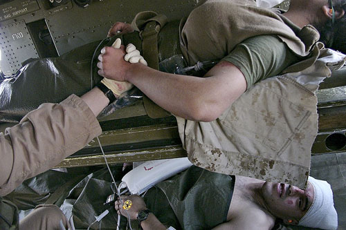 © Thomas Dworzak/Magnum, Ирак, Военно-полевой госпиталь, 2005
