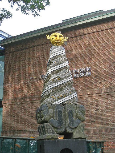 Красивые и живописные произведения искусства, граффити, средства транспорта, и просто классные штуковины из разных уголков планеты Земля.