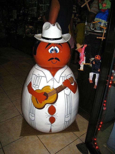 Красивые и живописные произведения искусства, граффити, средства транспорта, и просто классные штуковины из разных уголков планеты Земля. Красивые и живописные произведения искусства, граффити, средства транспорта, и просто классные штуковины из разных уголков планеты Земля.