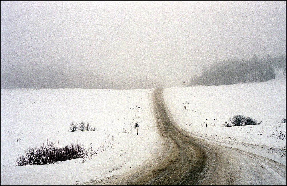 Дорога домой нижний. Дорога домой зимой. Дорога домой. Карелия зимой дорога. Дорога домой зимой картинки.