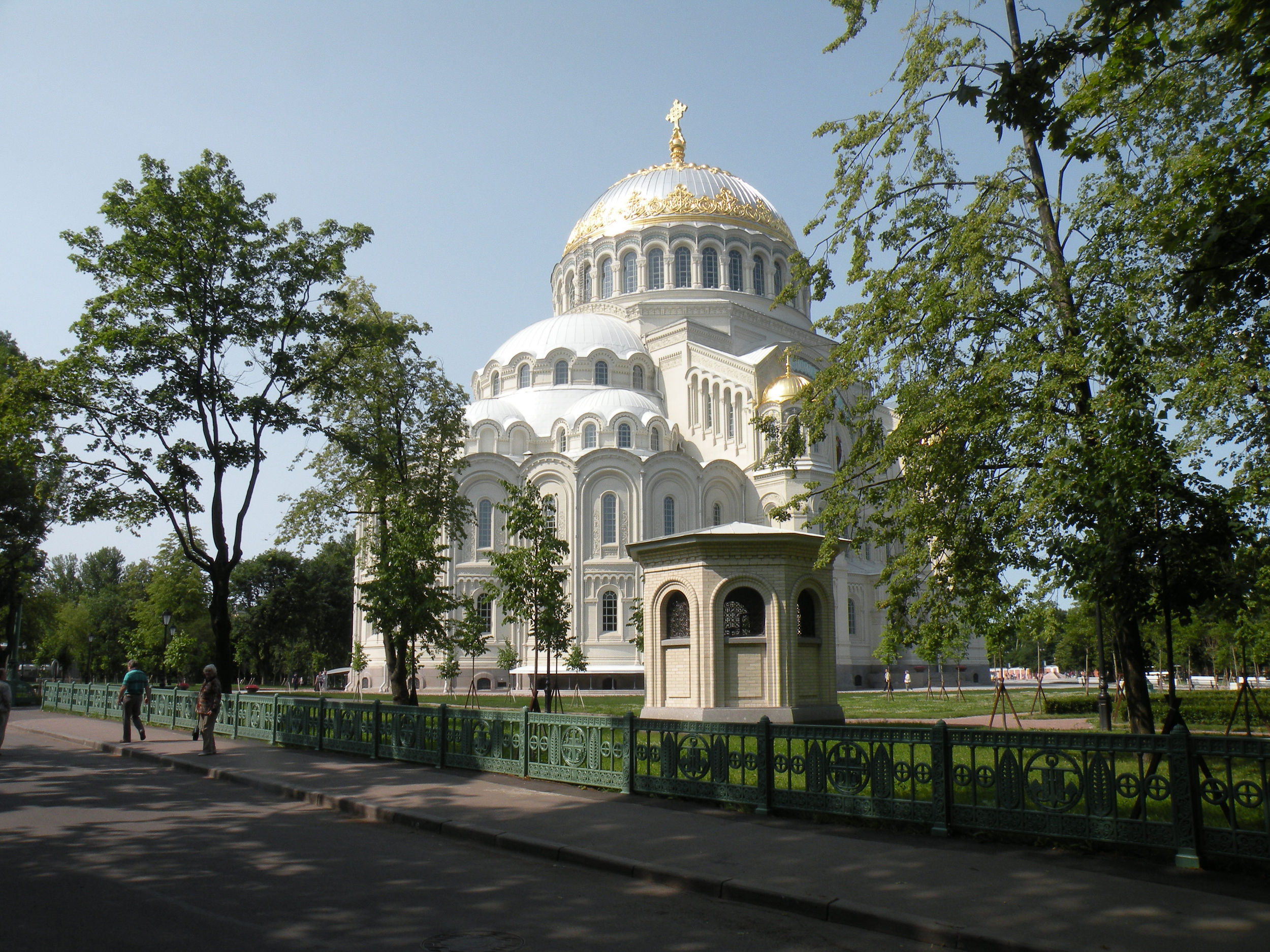 Кронштадт путеводитель. Архитектура Кронштадта. Андреевский собор Кронштадт. Кронштадт достопримечательности. Кронштадт памятники.