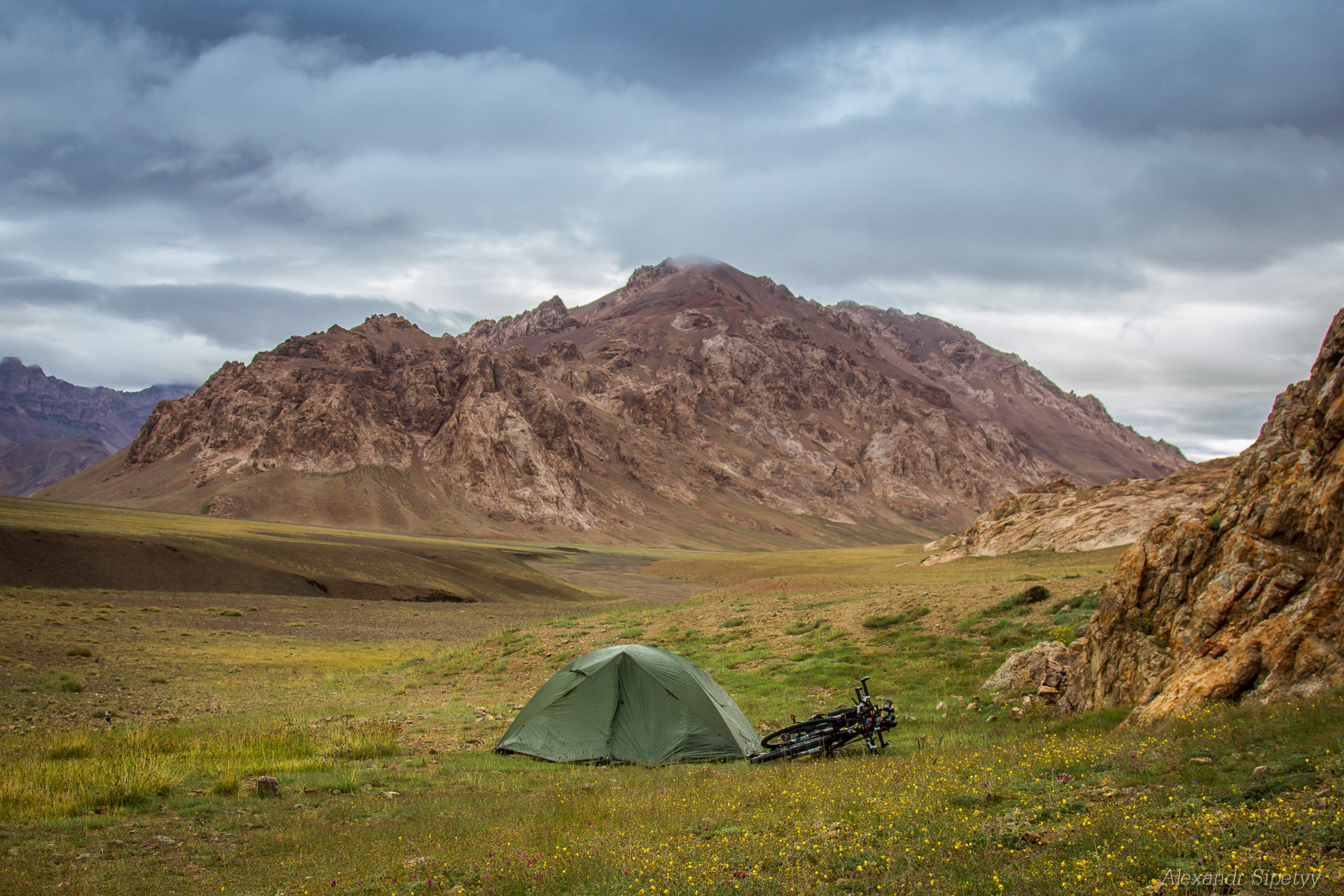 Система памир. Памир горы. Памир Таджикистан. Южный Памир. Памирские горы в Таджикистане.