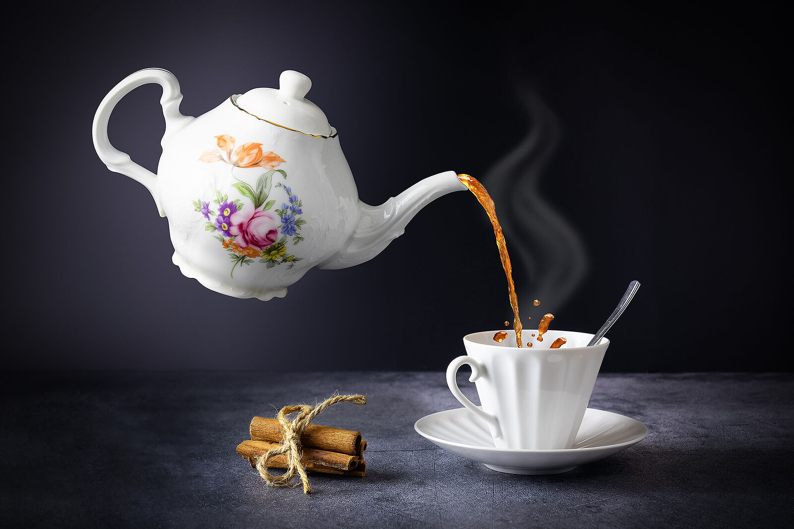 Tea cup with steam фото 115