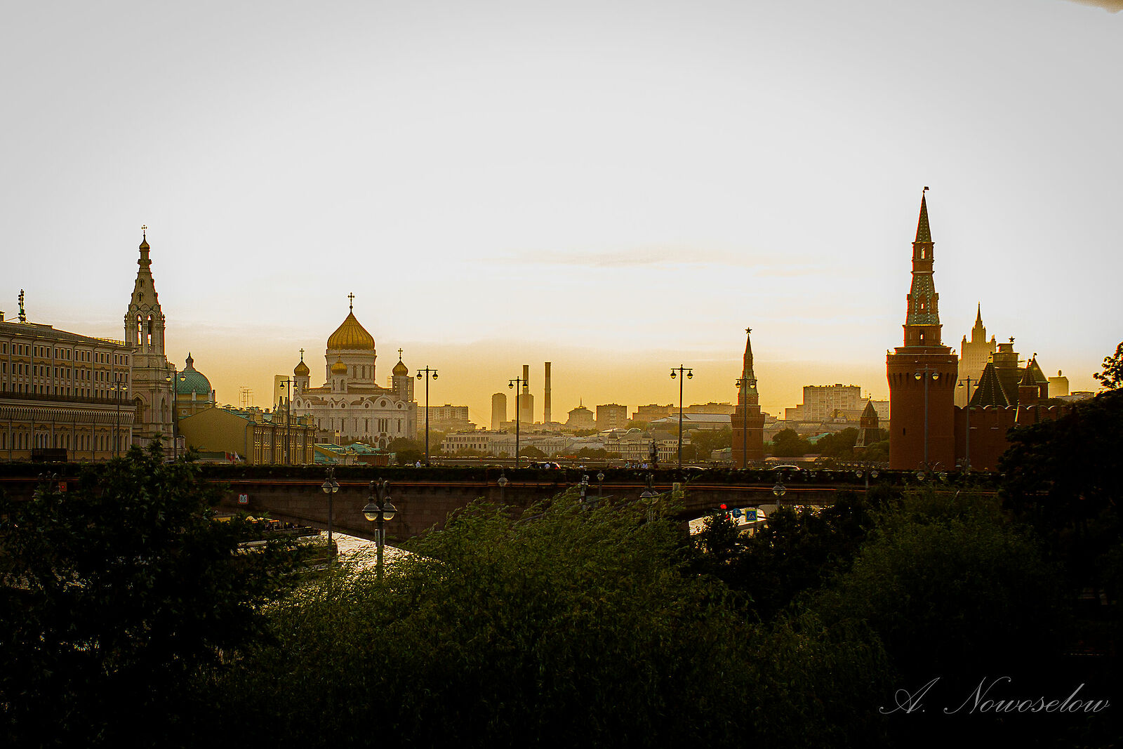 Главное здание мгу имени м. Правительство москвы тверская. Ломоносова，мгу. Кремль москва. Московский государственный университет имени м.
