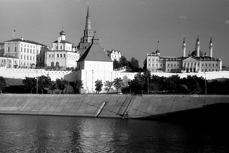 Казанский кремль фото черно белое