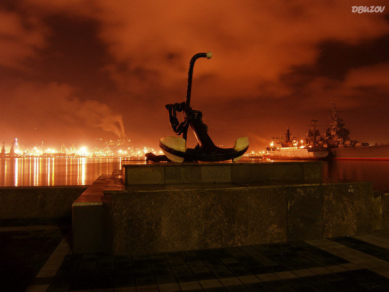 Nonstop Photos | Денис Бузов / Этот город в огне, и нам некуда больше ...