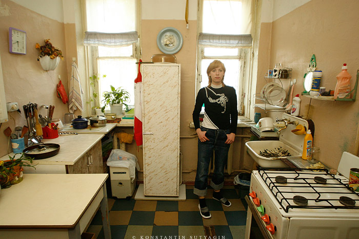 Можно ли сдавать комнату в коммунальной. Комната в коммуналке. Кухня в коммуналке. Комната в коммуналке в Москве. Комната с кухней в коммунальной квартире.