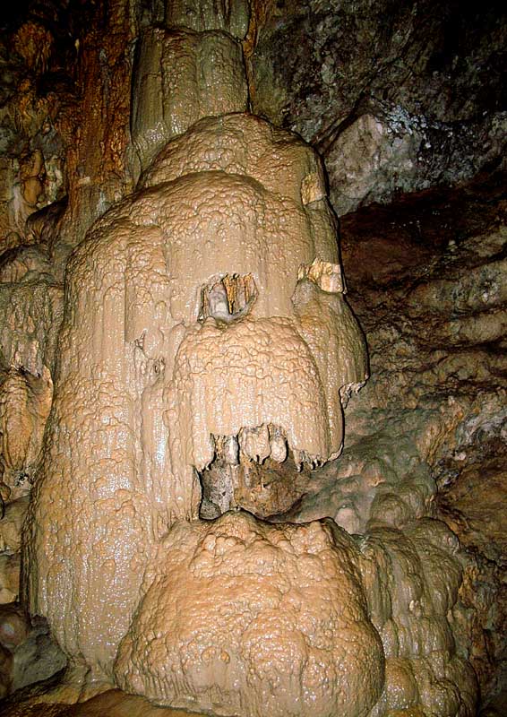 дух пещеры. пещеры словении шкотьянская. пещеры в адыгее азишская пещера. дух пещеры. хранитель пещеры.