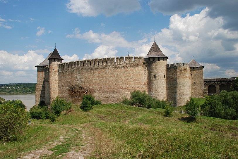 Старая крепость 6 7. Курганский замок. С крепость Курганская область. Замок в Кургане. Замок в Горетово.