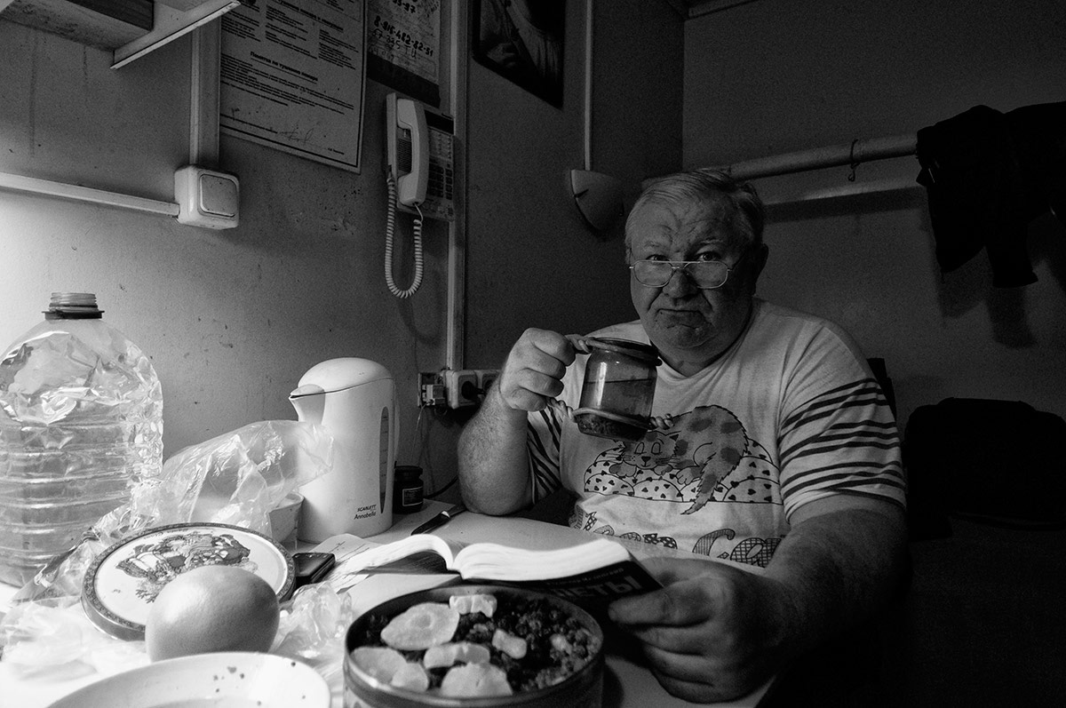 Nonstop Photos | maior55 / Дежурный электрик