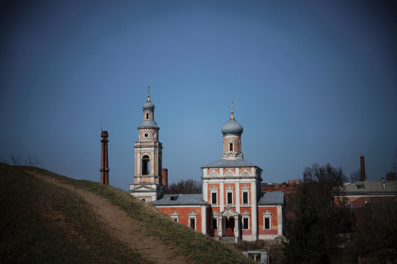 Соборная гора в серпухове фото