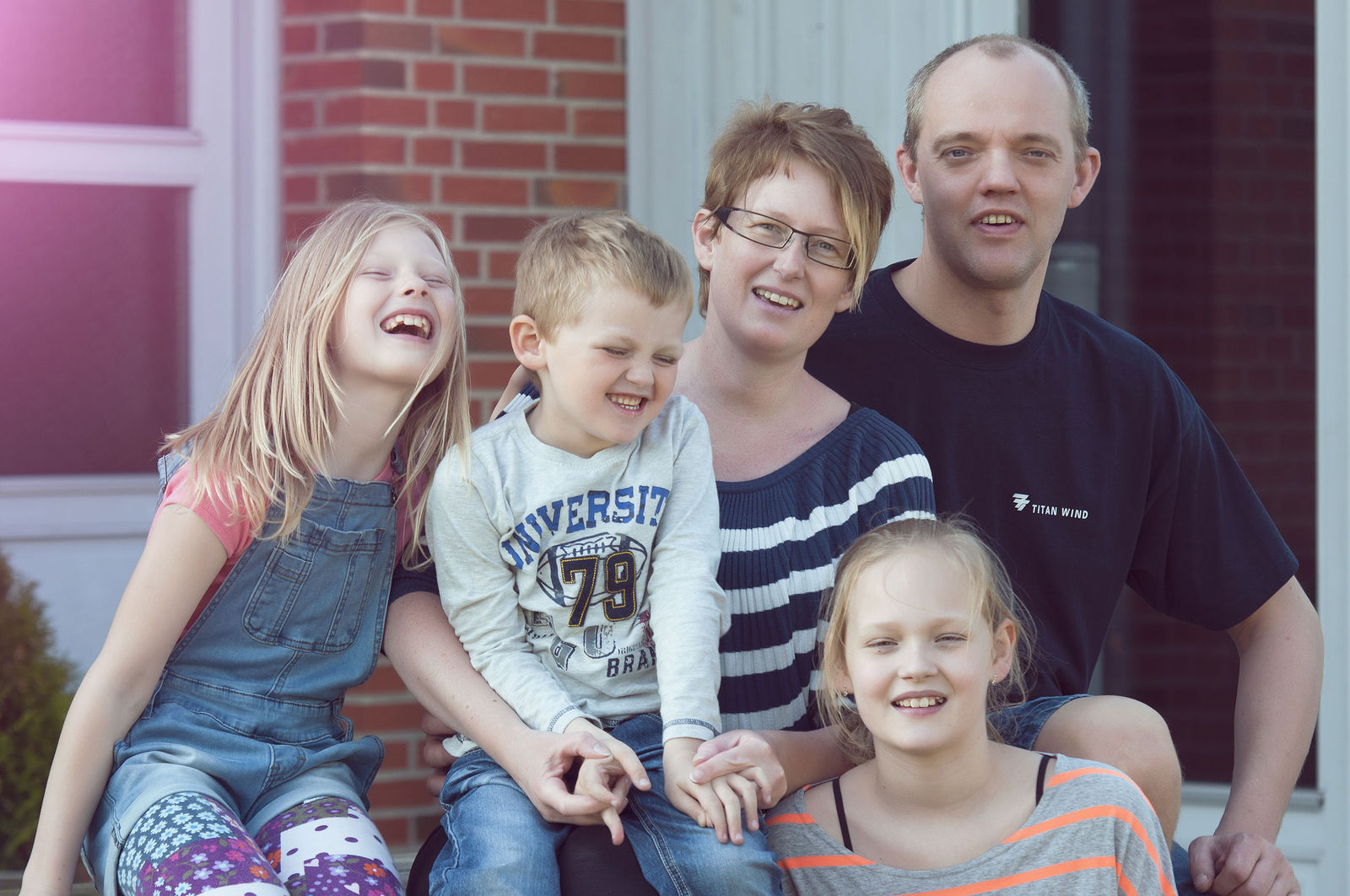 История жизни обычной семьи 51. Семья датчан. Обычная семья. Семейные фотосессии обычные.