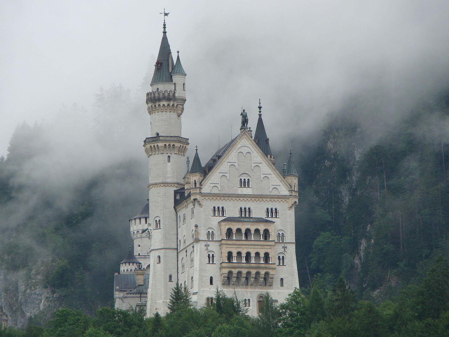 Замок белого лебедя в Германии