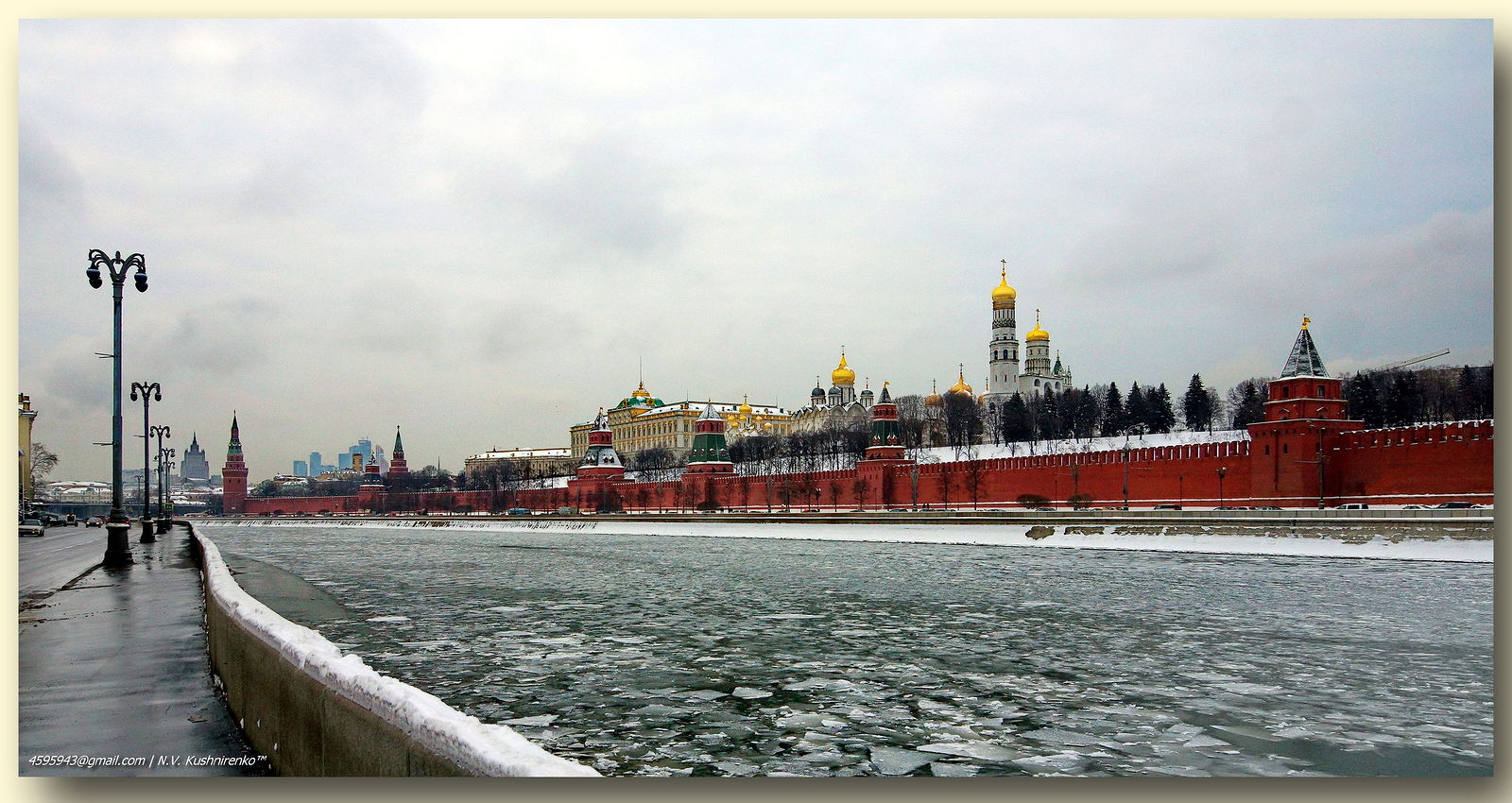 Москва златоглавая фото с реки. Москва златоглавая фото картинки. Часы молния Москва златоглавая. Фото к песне Москва златоглавая.