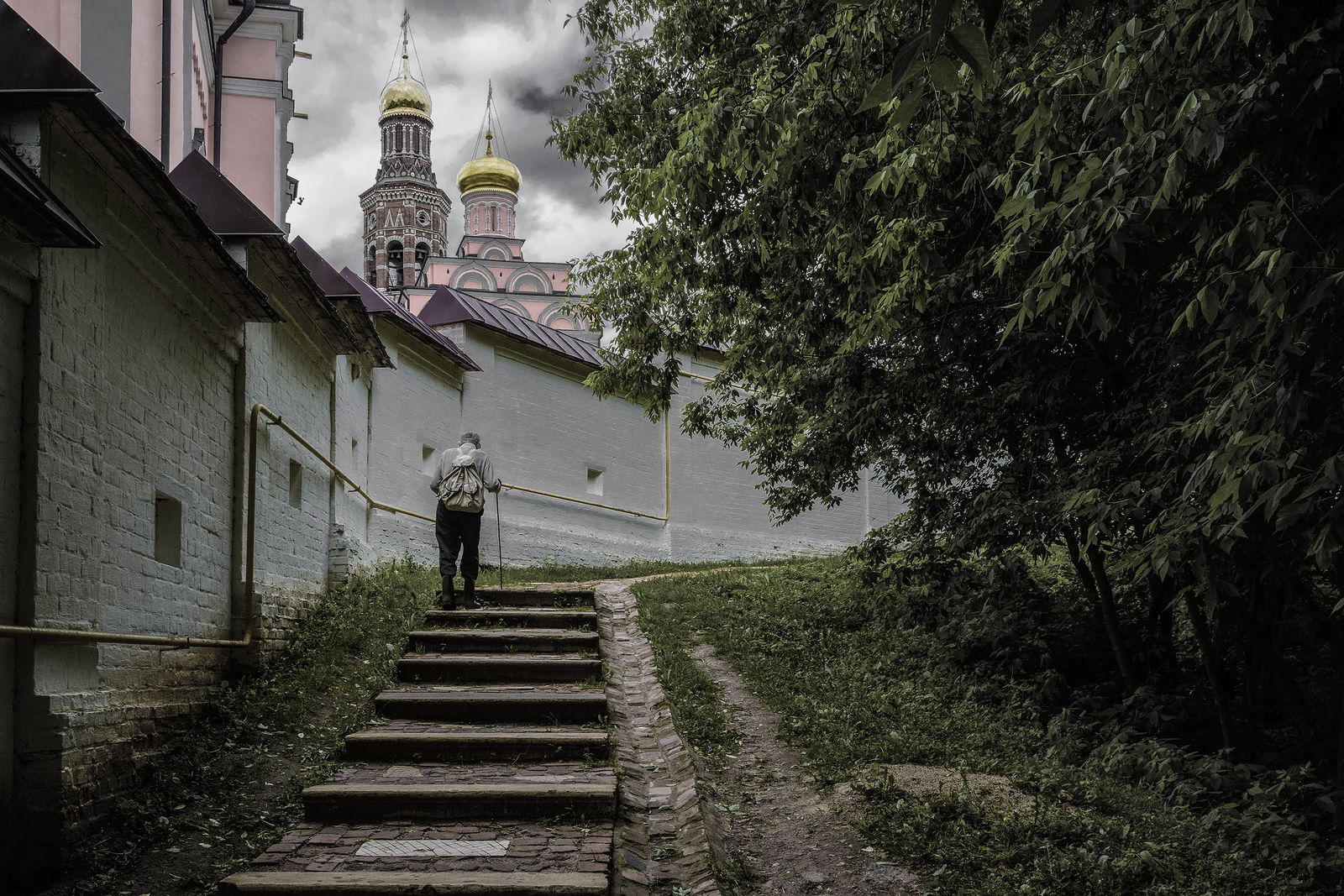 Автор московской. Иоанно-Богословский храм Коломна. Moscow.Salnikov. Мужская фотосессия в монастыре. Рязань лето.