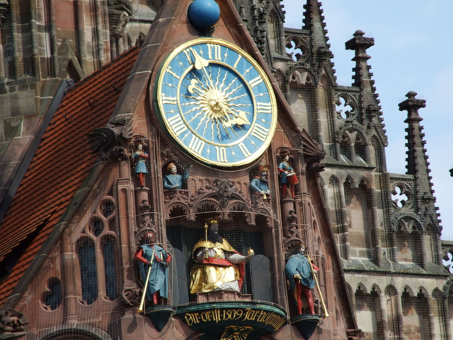Башенные часы кафедральный собор Солсбери