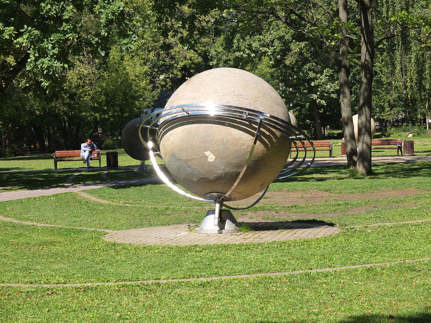сад астрономов в парке сокольники