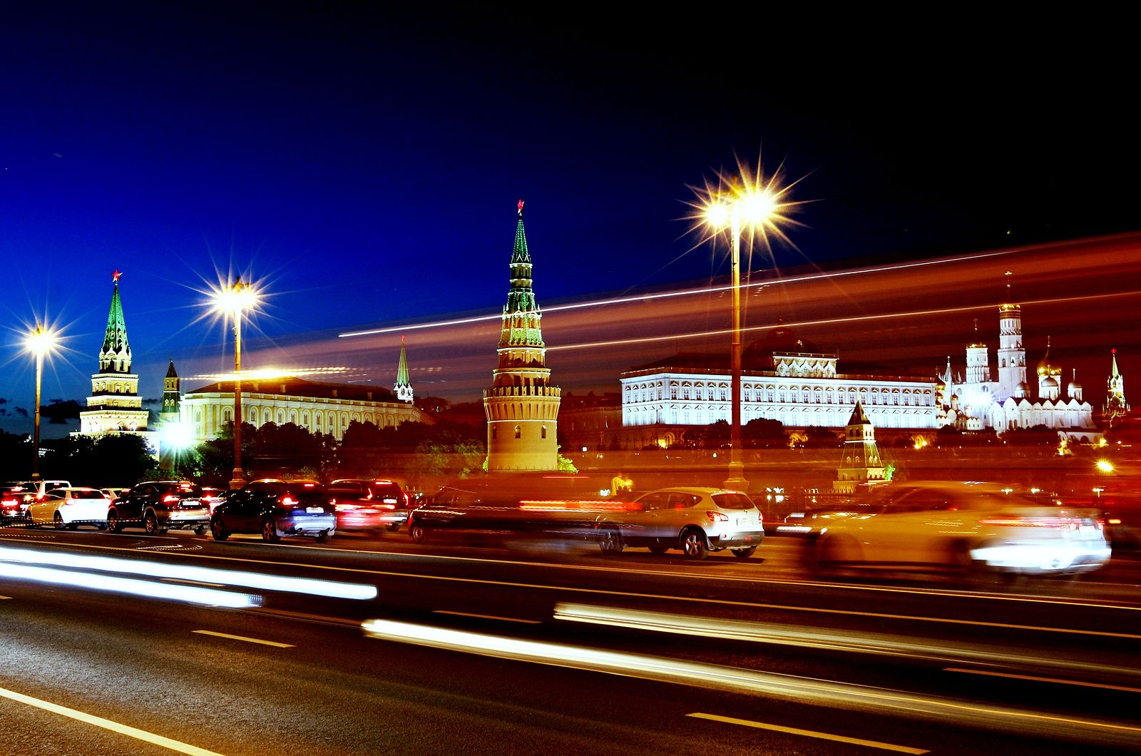 Заехать в москву. Заезд в Москву. Въезд в Москву. Въезд в Москву фото. Москва въезд в город фото.