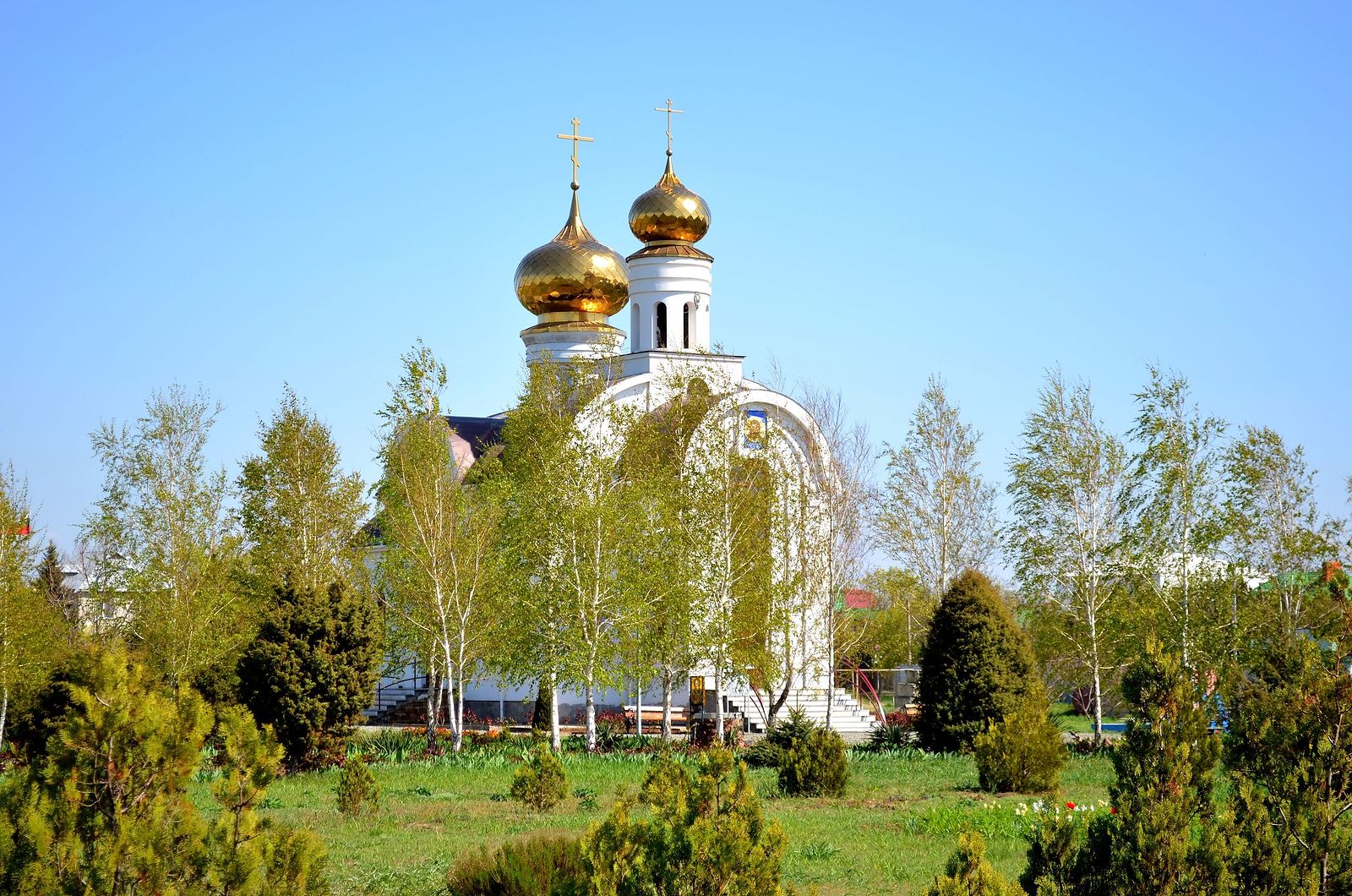 Церковь в добром. Церковь в Николаевке Красноярск.