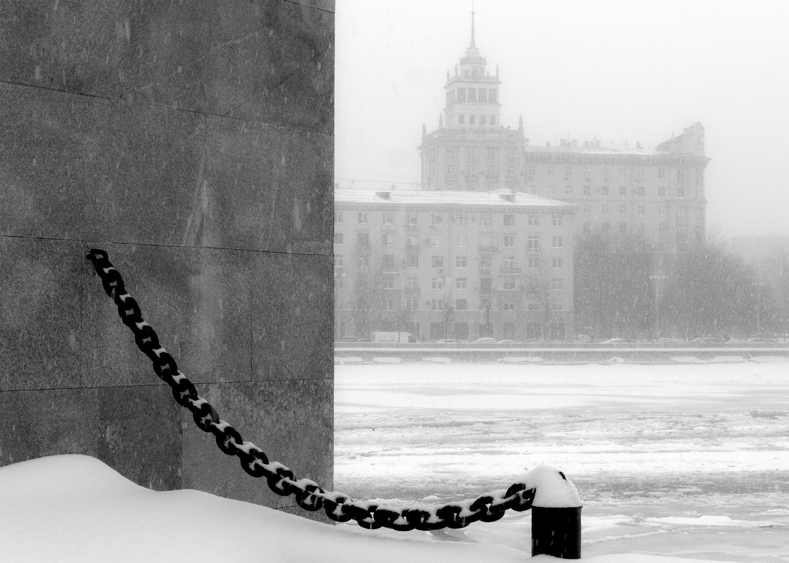 Nonstop Photos | Павел Одинец / Москва. Пушкинская набережная