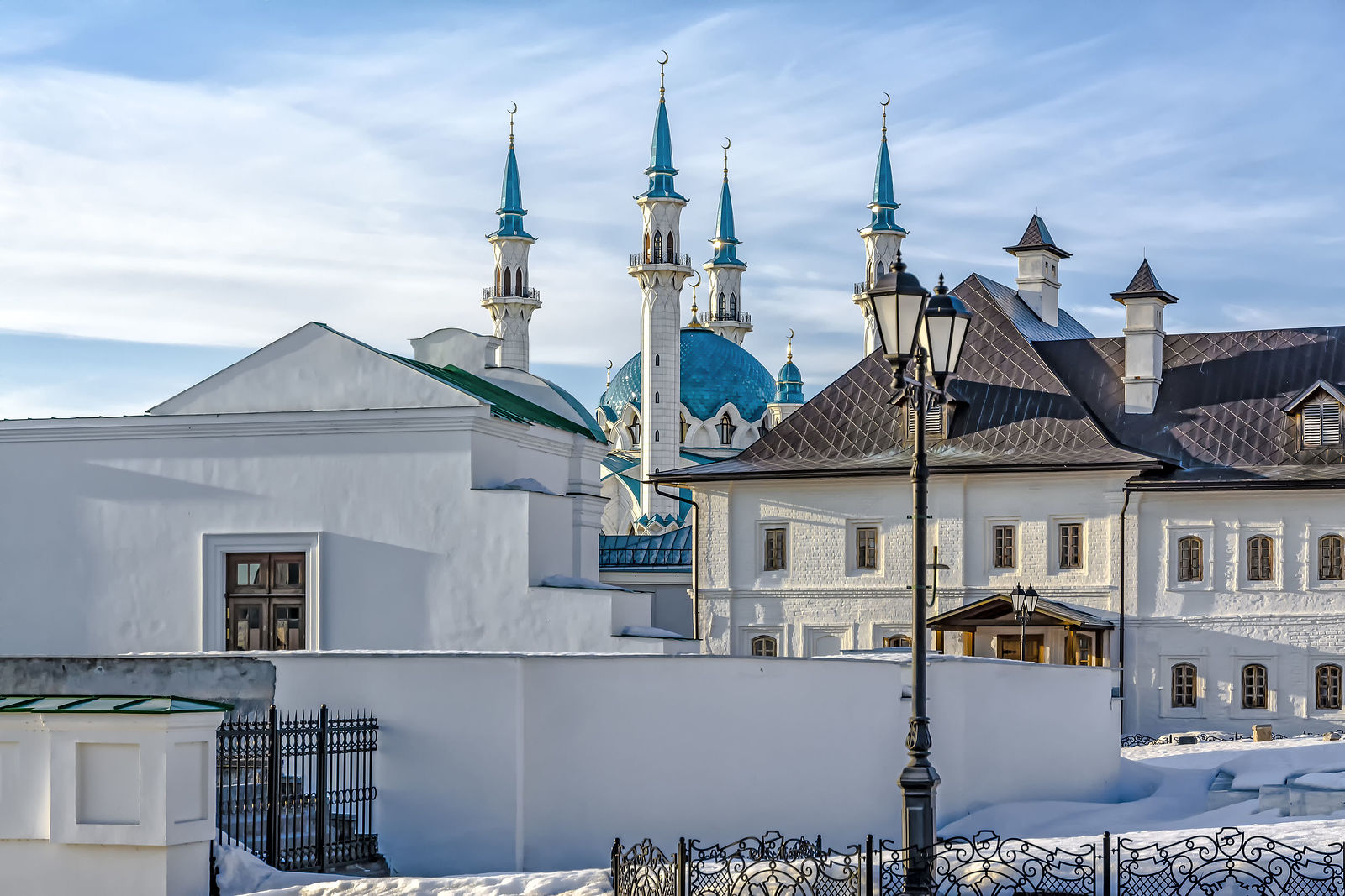 Фото казанского кремля. Архитектура Казани Кремль. Казанский Кремль Архитектор. Визуал Казань Кремль. Казань март.