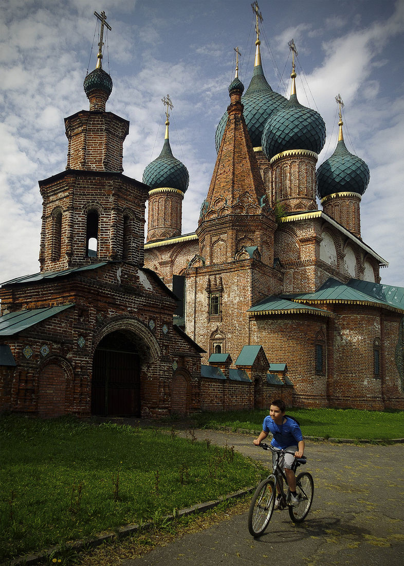 Коровинская слобода в ярославле. Коровницкая Слобода Ярославль. Ярославль Коровинская Слобода Церковь. Ярославская Слобода Ярославль. Соборы Ярославля Коровницкая Слобода.