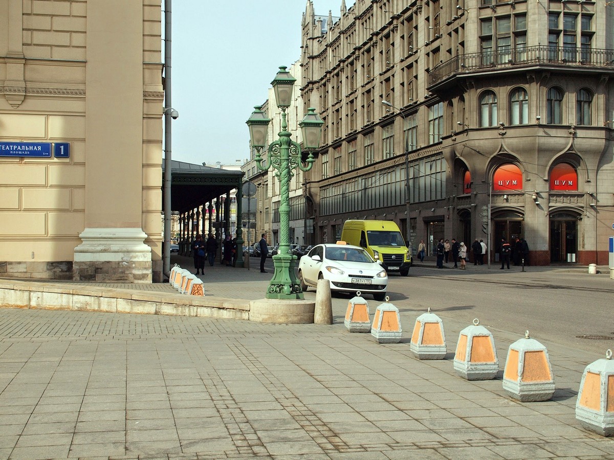 Ул неглинная москва фото