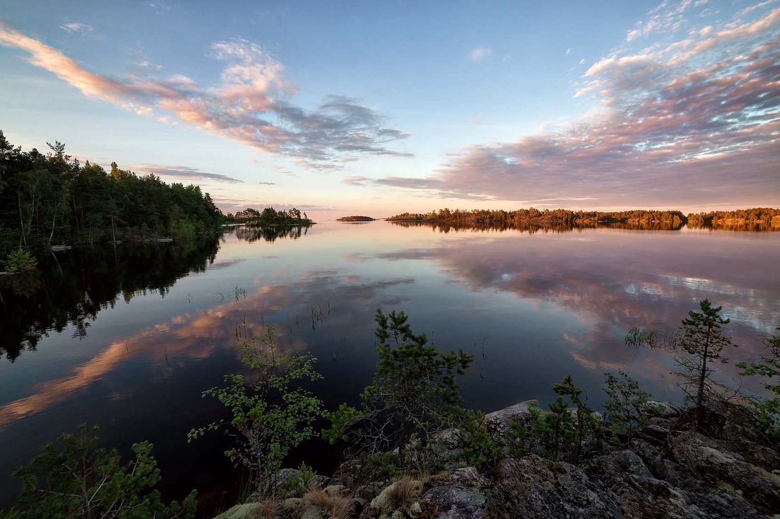 Озеры карелии. Озеро Куореярви Карелия. Озеро Суоярви. Белое озеро Карелия. Озеро Кереть Карелия.