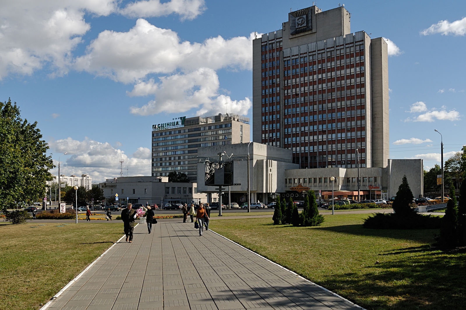 Улица проспект победителей. Минск проспект победителей. Минск, проспект победителей, 31. Минск набережная.