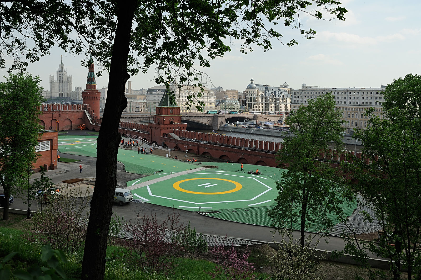 вертолетная площадка москва