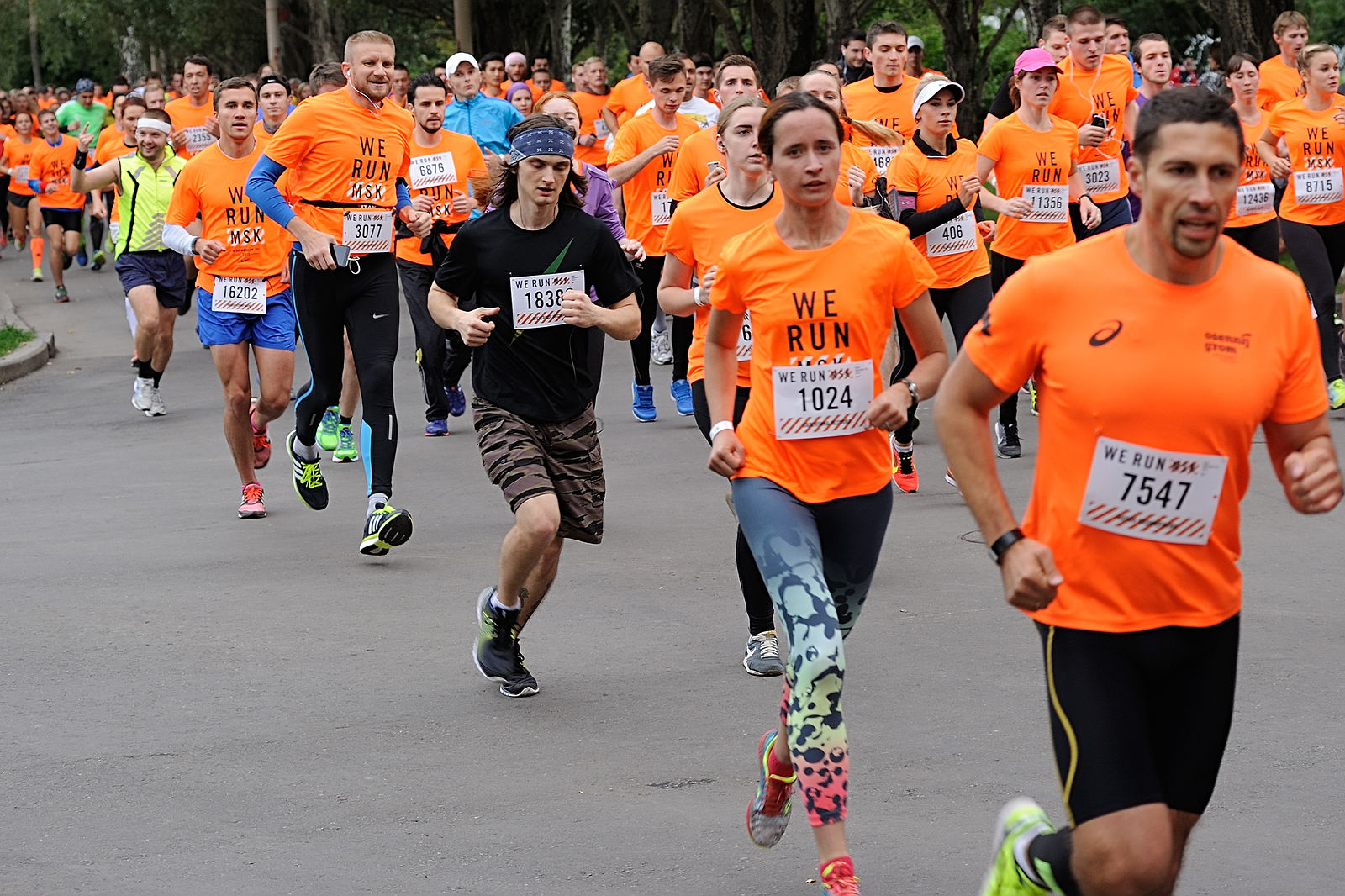 Run moscow. Спорт в Москве. We Run Moscow. We Run Moscow 2014 футболка. Running Moscow.