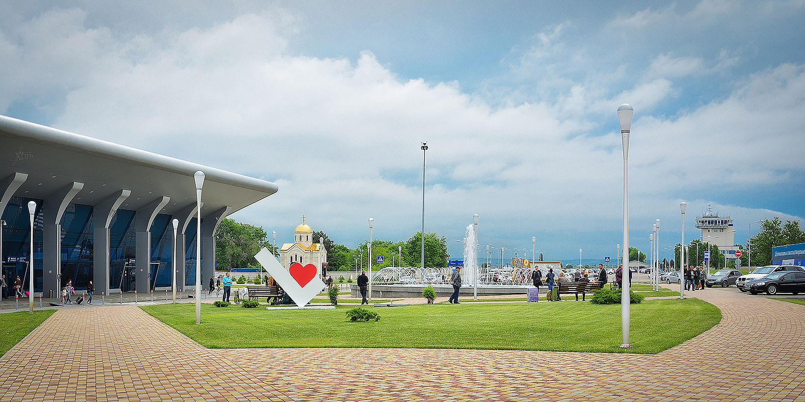 Памятник у аэропорта Минеральные воды