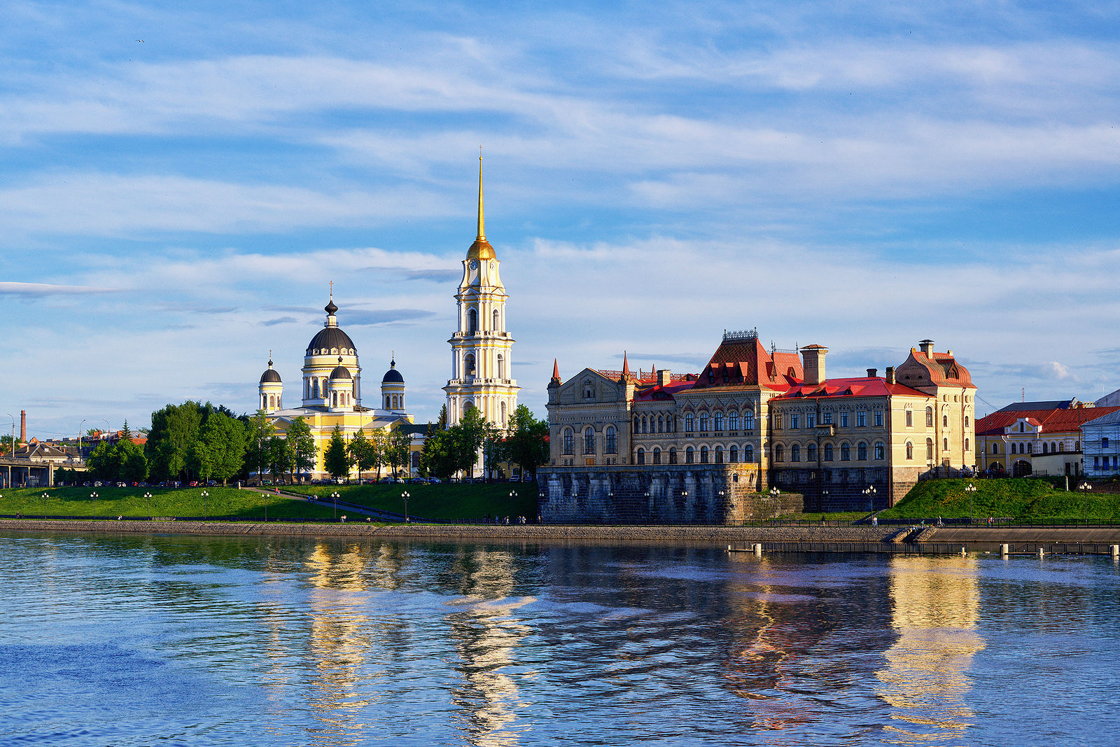 Рыбинск центральная набережная. Рыбинск набережная.