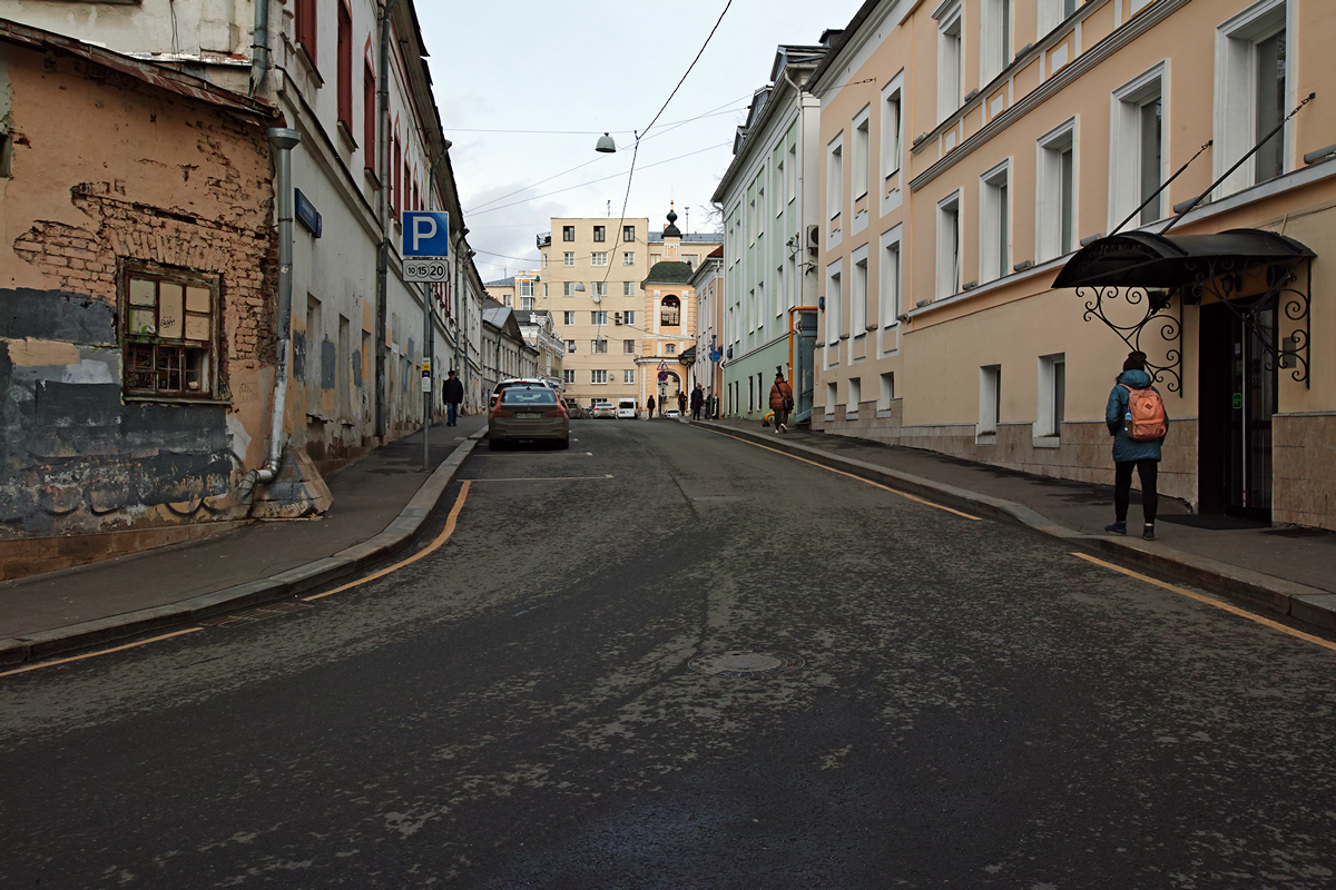 Blanc хохловский переулок. Хохловский переулок Москва. Хохловский переулок ночью. Хохловский переулок зимой. Хохловский переулок история достопримечательности.