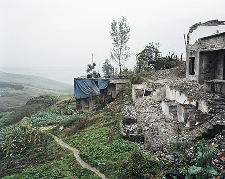 Эдвард Буртынский. Three Gorges Dam Project, Wushan #2, Yangtze River, China 2002
