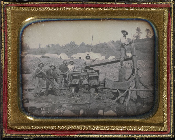 Attributed to Carleton Watkins.
American, about 1852–55.	
Half-plate daguerreotype.
4 x 5 in. (10.2 x 12.7 cm).
2008.10.2