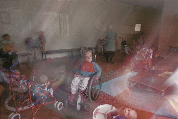 ©Кейт Брукс. «Московская обл., 1997-1998, Краснодубравский интернат»