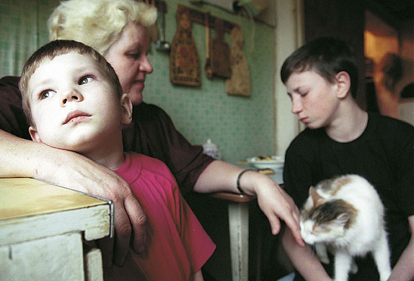 ©Александр Сорин. «Саратов, 2001, Приемные семьи»