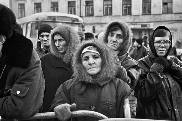 ©Фарит Губаев. «Проводы в армию. Казань,1987»