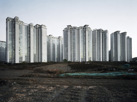 Thomas Struth, Parkview Apartments, Seongnam, Gyeonggi-Do, 2007