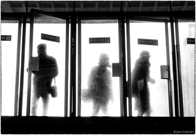Дмитрий Зверев, из серии "Moscow subway", 2007 Дмитрий Зверев, из серии "Moscow subway", 2007