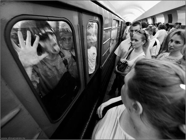 Дмитрий Зверев, из серии "Moscow subway", 2007 Дмитрий Зверев, из серии "Moscow subway", 2007