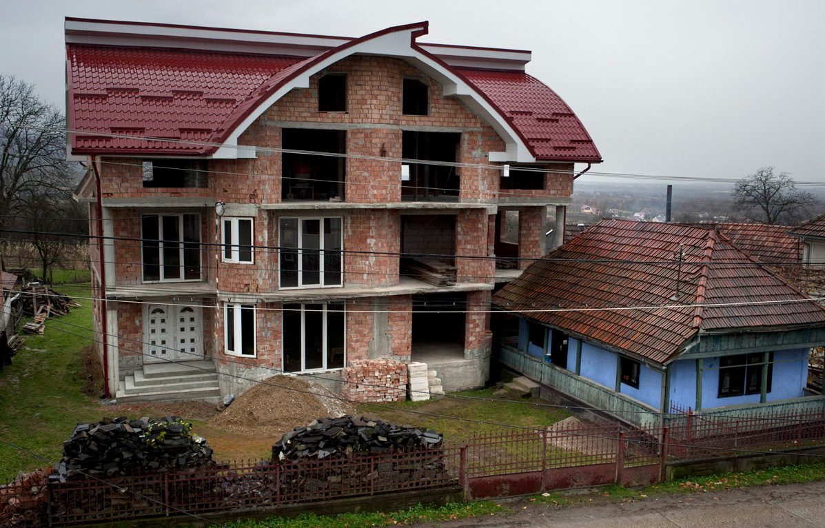 Бетонный блеск румынских деревень. Лиза Эрлих