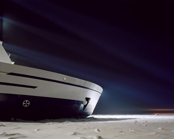© Mark Power. FINLAND. Bay of Bothnia. From the series "Icebreaker". March 2002