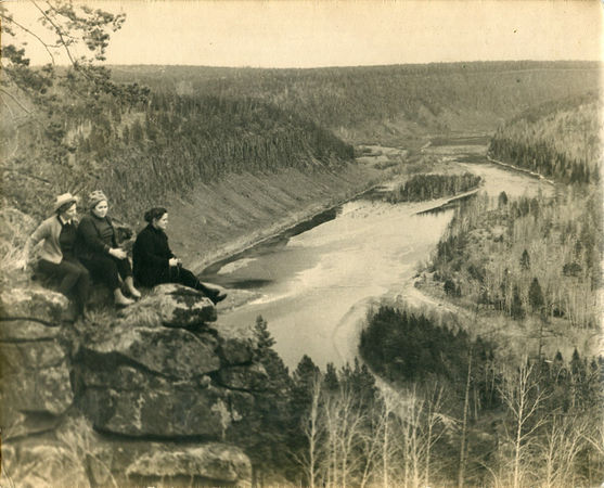 Вид на реку Уду у излучины реки. 1960-e