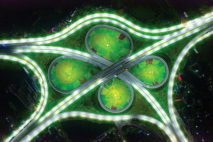First Prize 2022, Roadscape, © Mustasinur Rahman Alvi, Bangladesh
