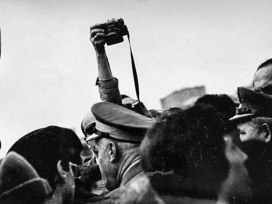 &copy;Александр Тягны-Рядно. «SOS. Москва. 1983»