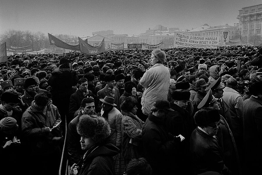 &copy;Александр Тягны-Рядно. «Манежная. Майя Скурихина. Москва. 1991»