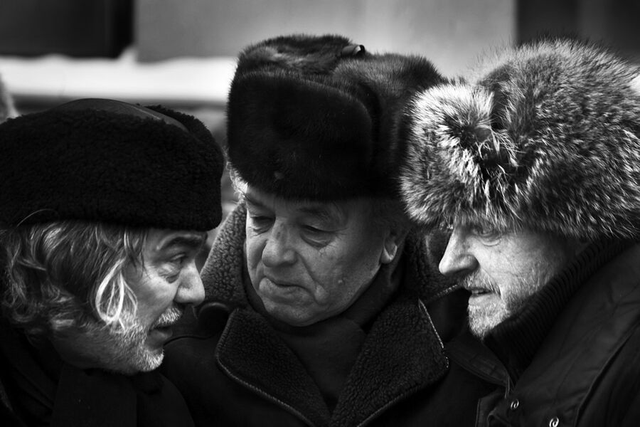 &copy;Александр Тягны-Рядно. «Фотополитбюро. Владимир Вяткин, Анатолий Хрупов и Игорь Гаврилов. Москва. 2010»