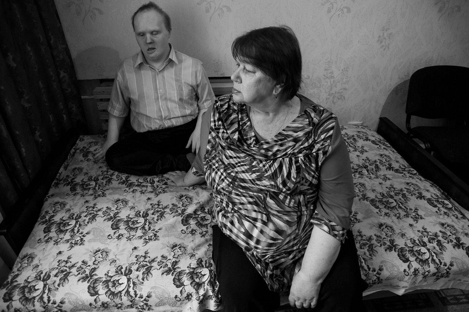 Arik Shraga. Lithuania. Vilnius. Sonja with son